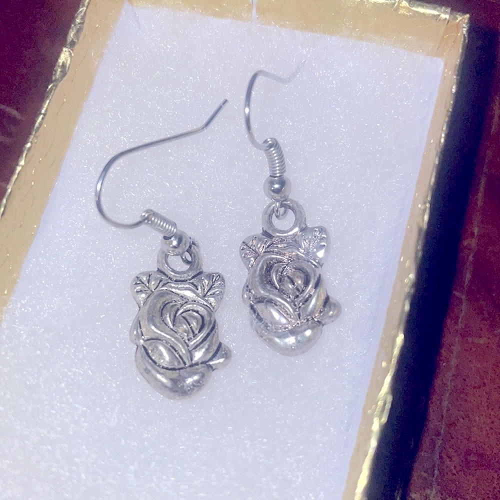 Amanda Sanchez rose earrings made of pewter metallic 1 inch new